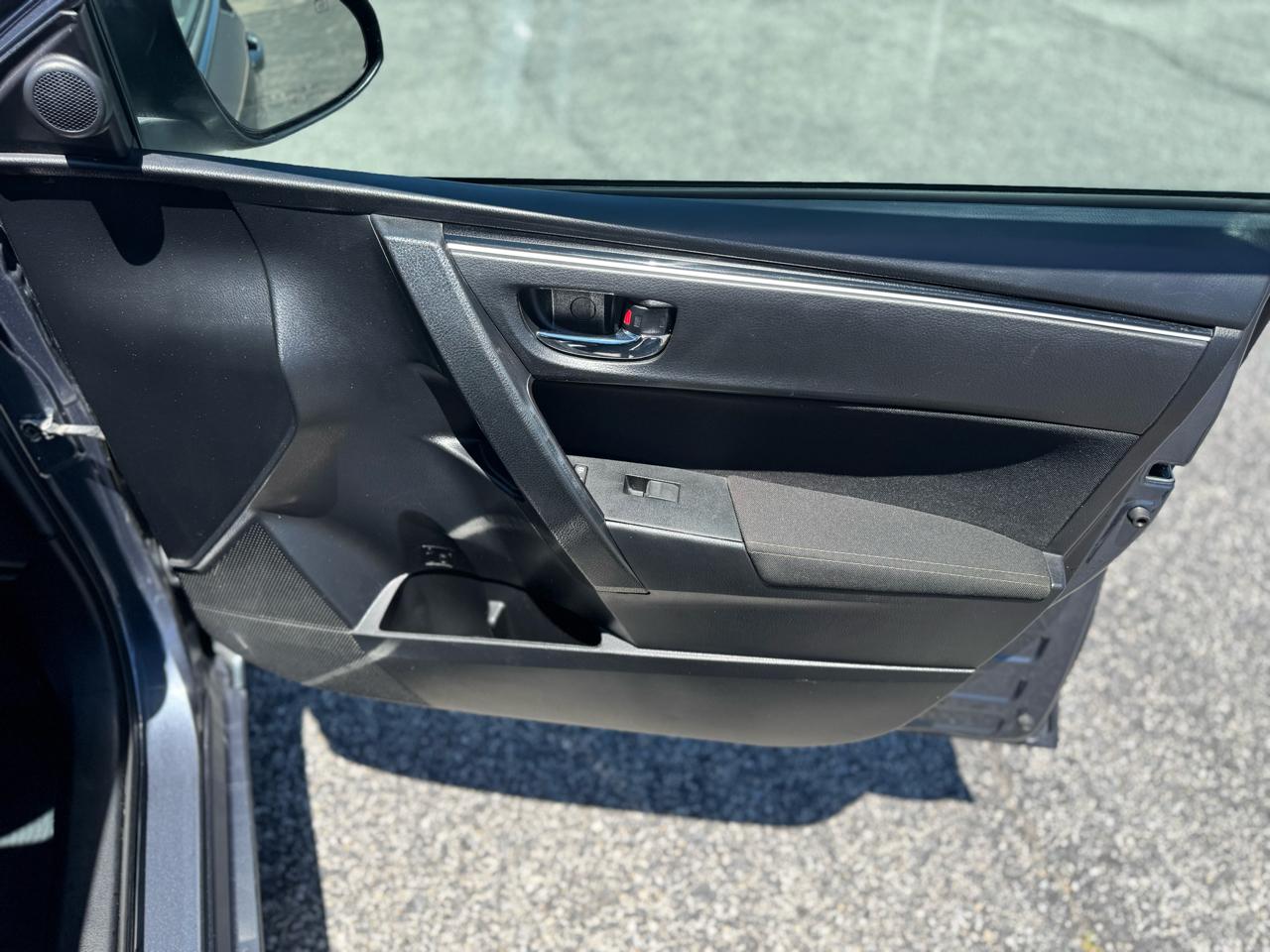 Toyota Corolla LE 2019