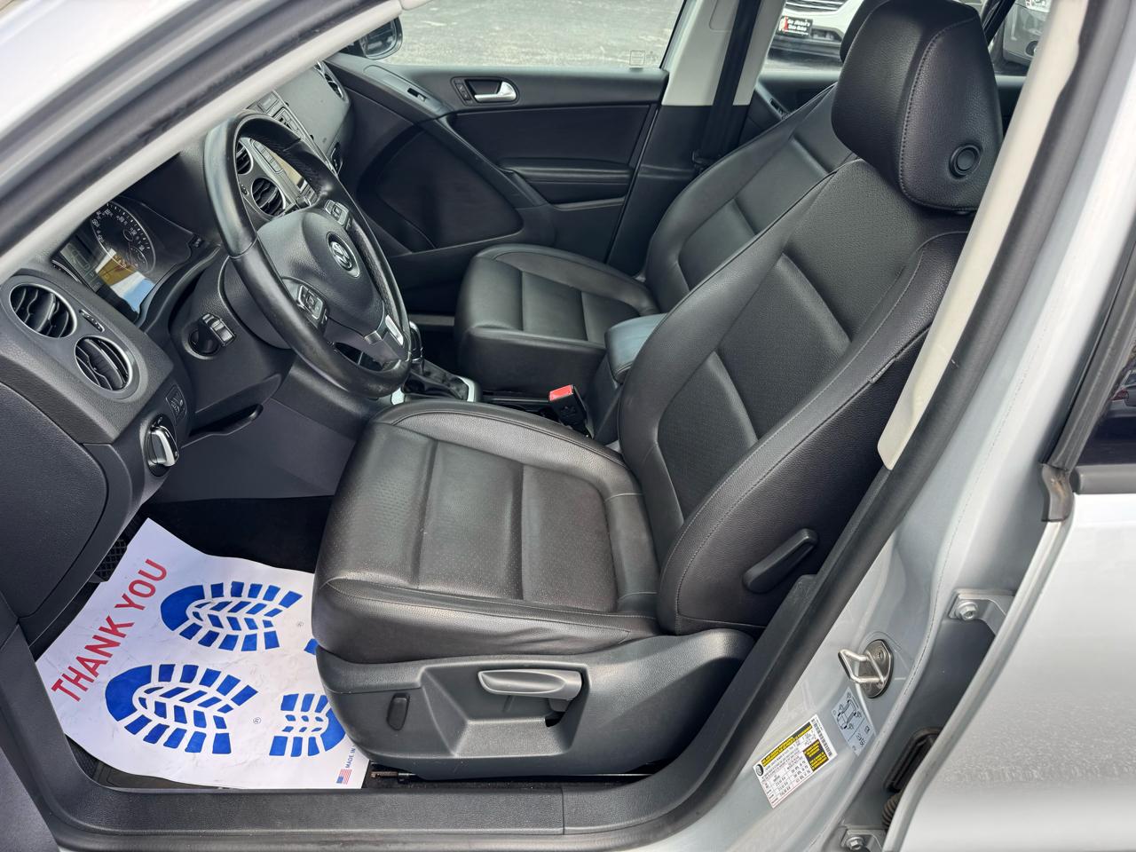 Volkswagen Tiguan S 2016