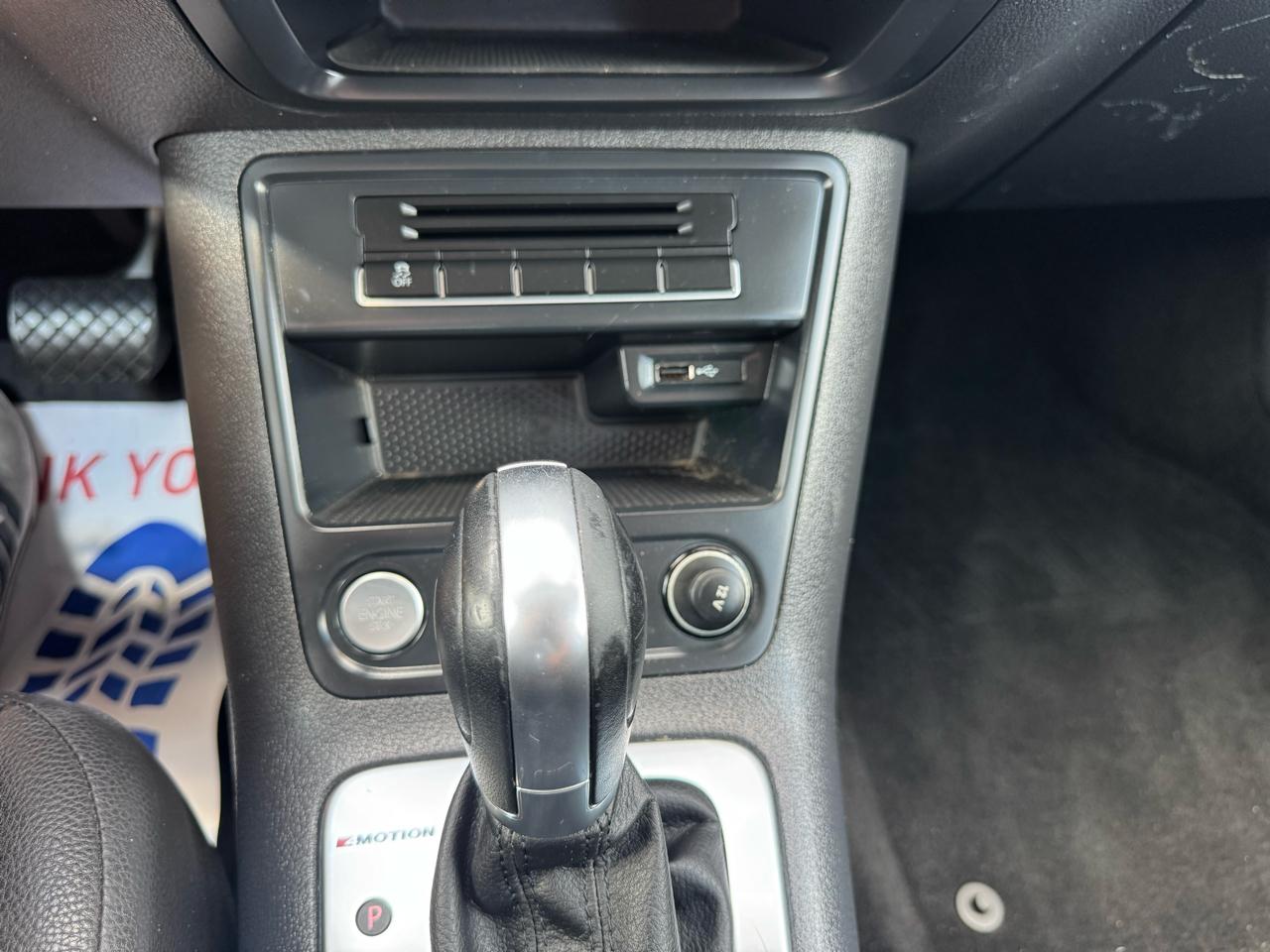 Volkswagen Tiguan S 2016