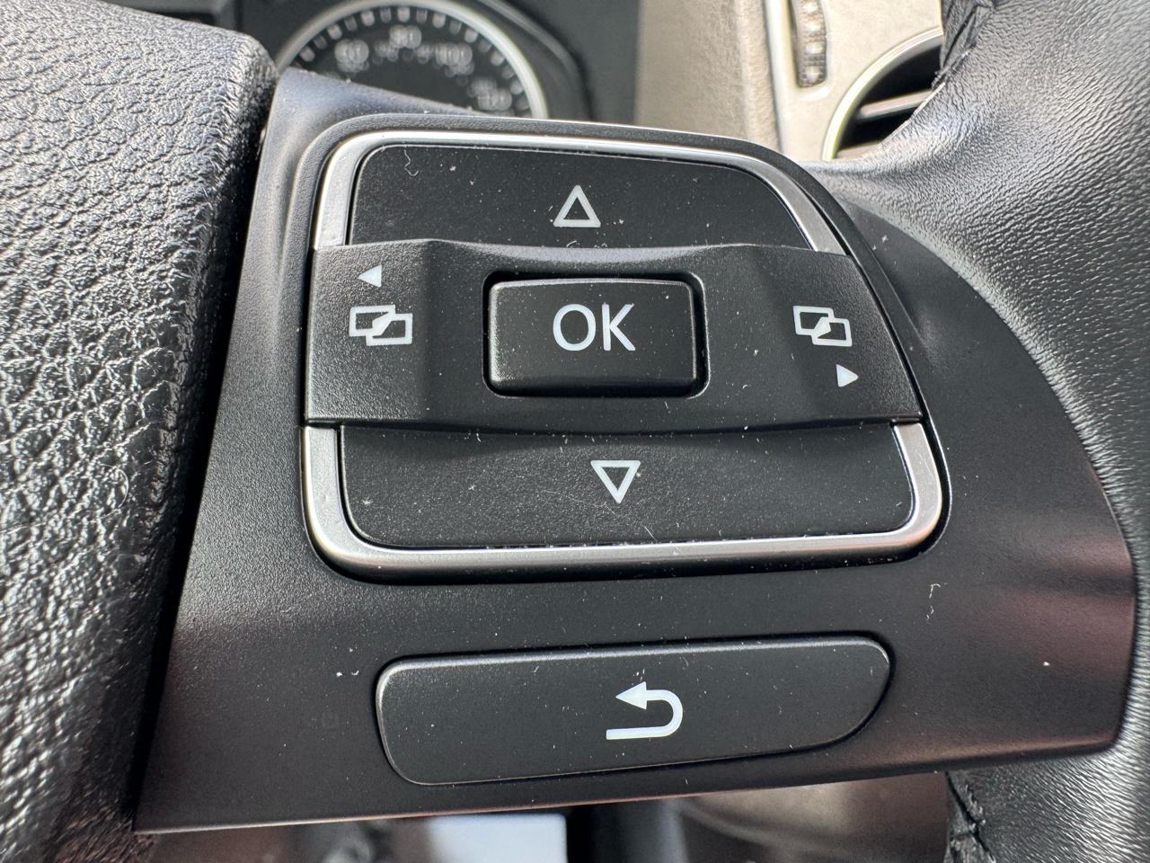 Volkswagen Tiguan S 2016