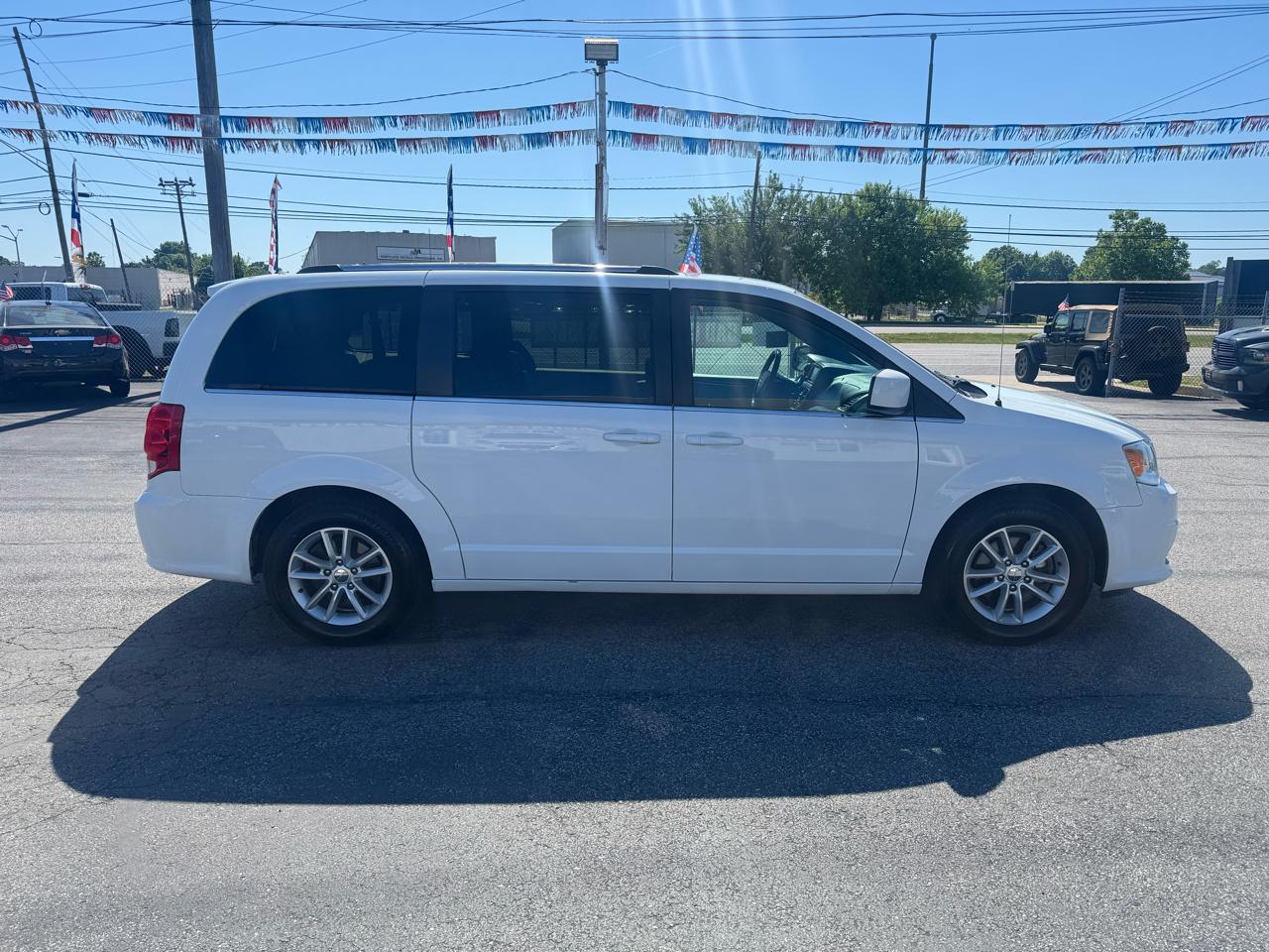 Dodge Grand Caravan SXT 2020