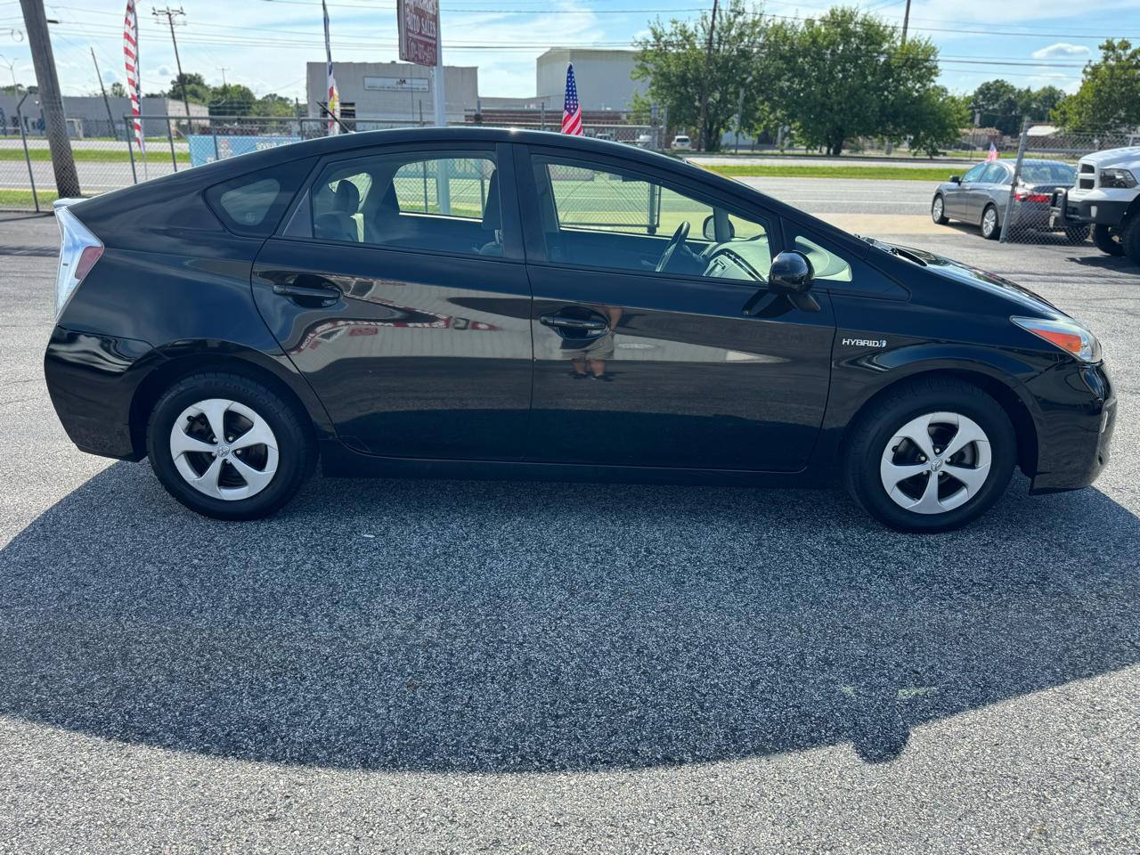 Toyota Prius 5dr HB Three (Natl) 2014
