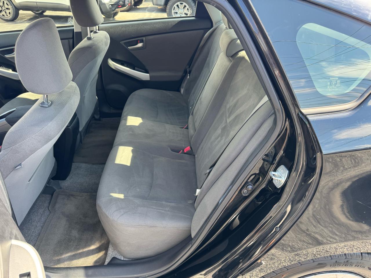 Toyota Prius 5dr HB Three (Natl) 2014