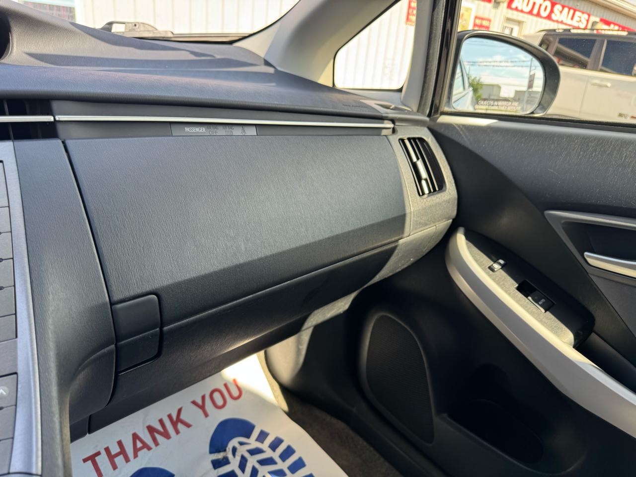 Toyota Prius 5dr HB Three (Natl) 2014