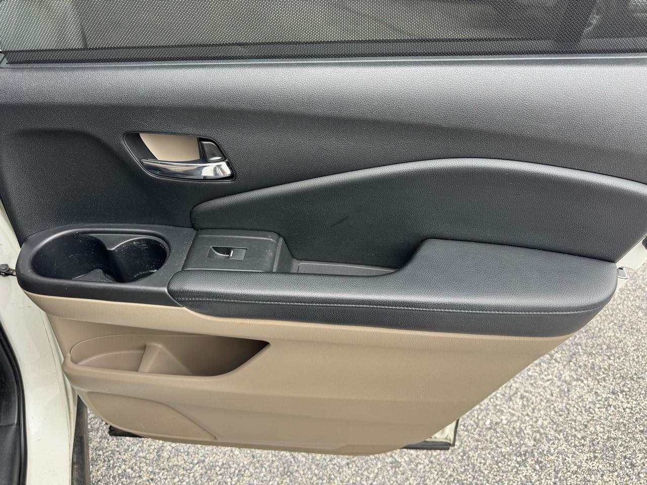 Honda Pilot 2WD 4dr Touring w/RES & Navi 2016