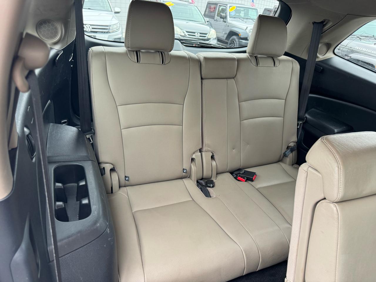 Honda Pilot 2WD 4dr Touring w/RES & Navi 2016