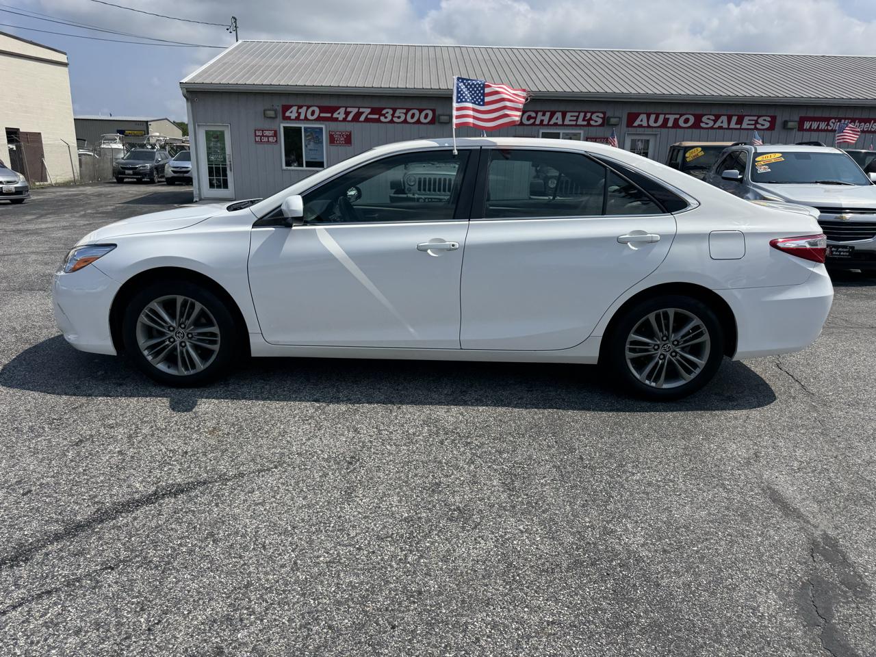 Toyota Camry 4dr Sdn I4 Auto SE w/Special Edition Pkg (Natl) 2016