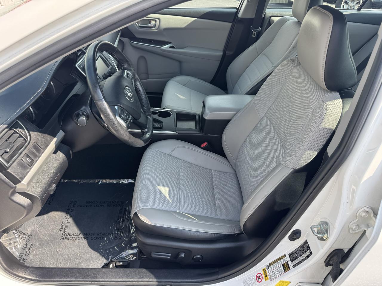 Toyota Camry 4dr Sdn I4 Auto SE w/Special Edition Pkg (Natl) 2016