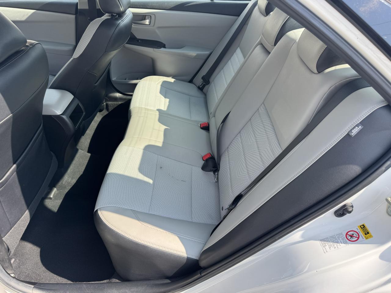 Toyota Camry 4dr Sdn I4 Auto SE w/Special Edition Pkg (Natl) 2016