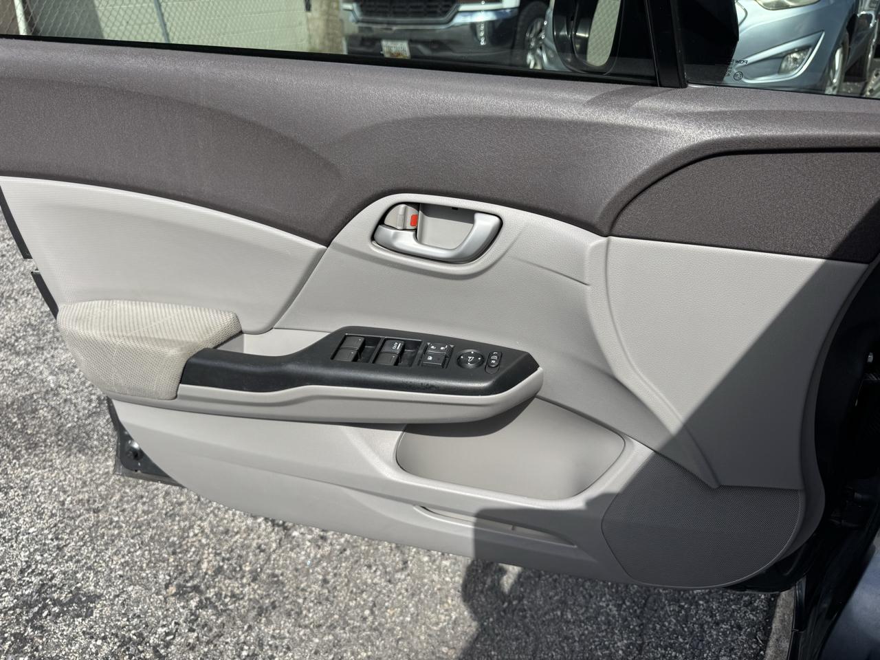 Honda Civic Sdn 4dr Auto LX 2012