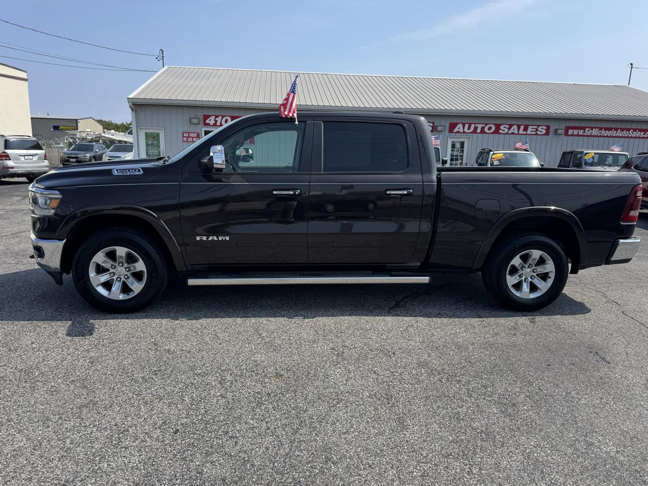 RAM 1500 Laramie 4x4 Crew Cab 6'4" Box 2019
