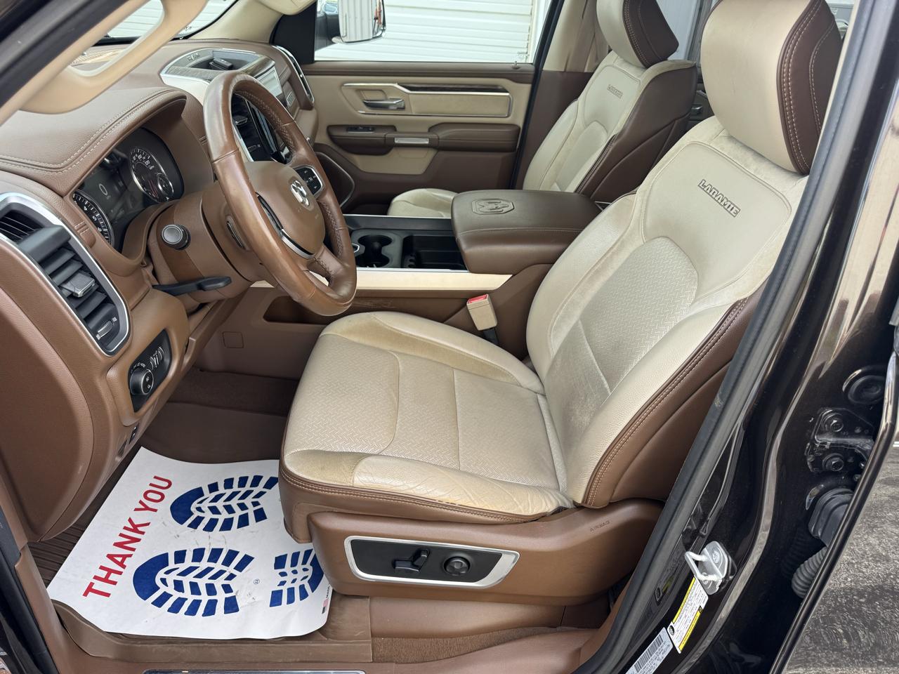 RAM 1500 Laramie 4x4 Crew Cab 6'4" Box 2019