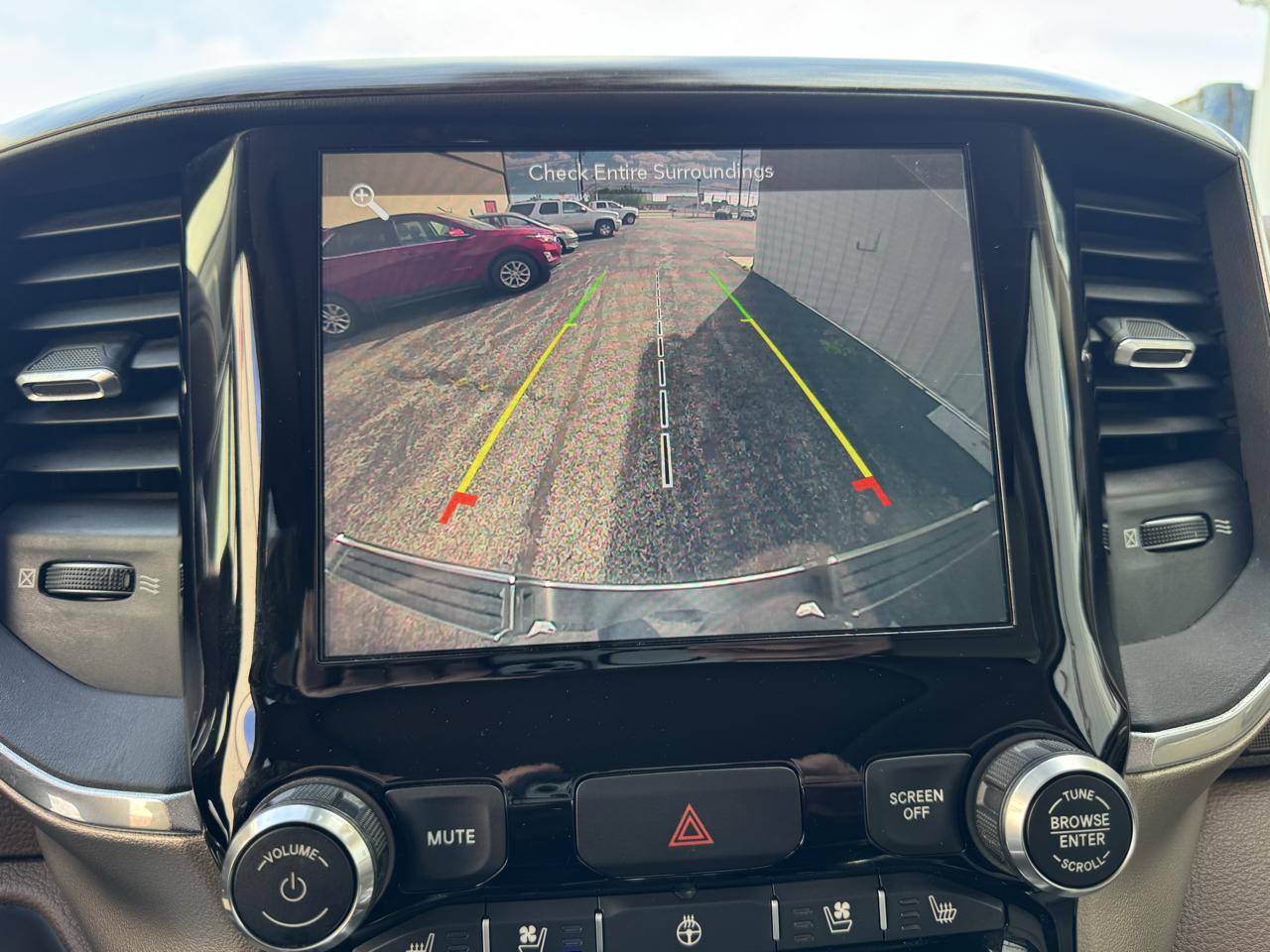 RAM 1500 Laramie 4x4 Crew Cab 6'4" Box 2019