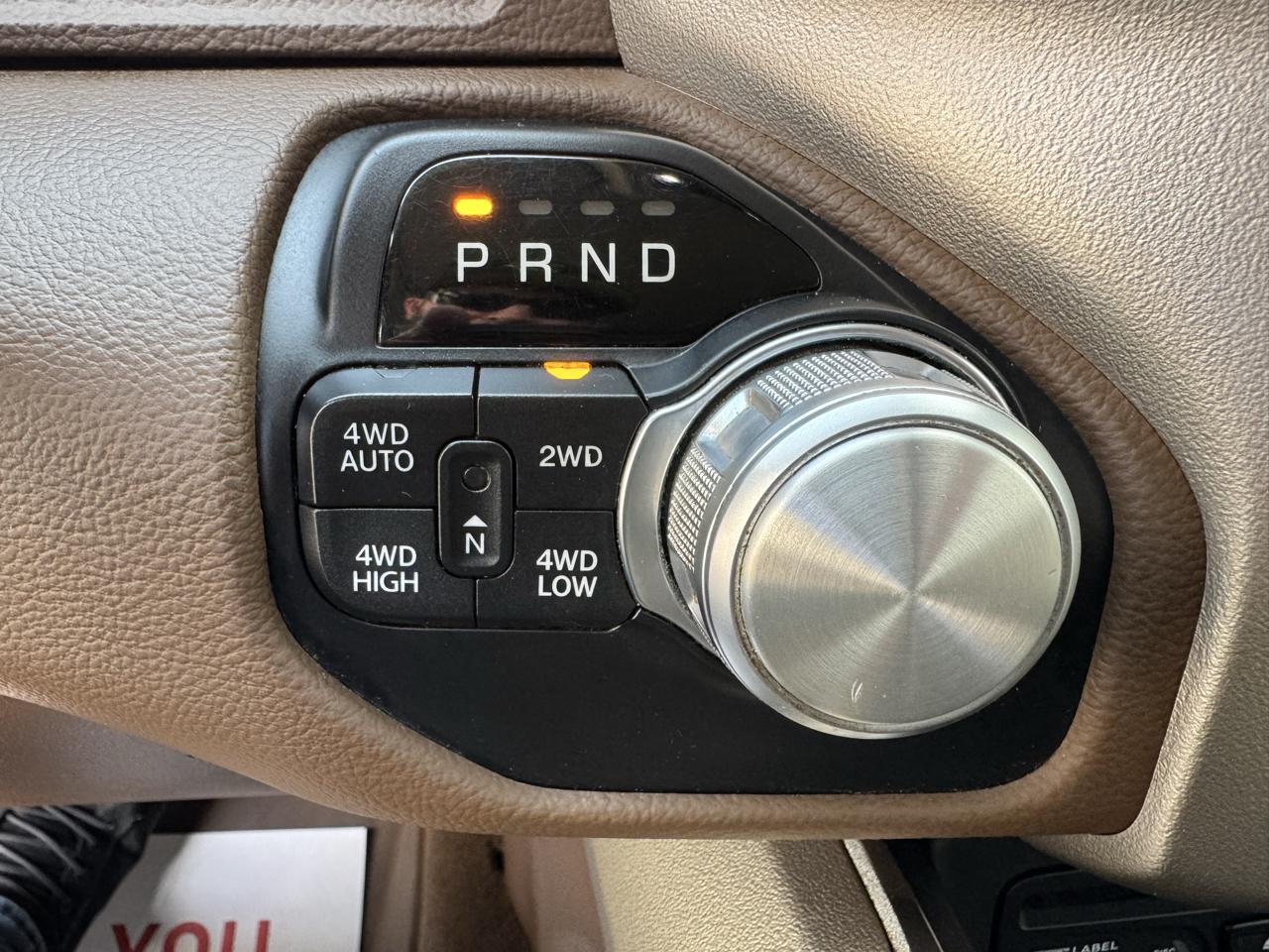 RAM 1500 Laramie 4x4 Crew Cab 6'4" Box 2019