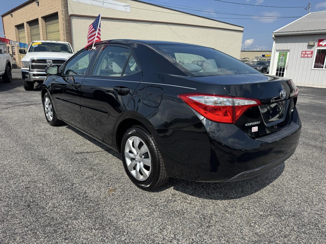 Toyota Corolla 4dr Sdn CVT LE Premium (Natl) 2014