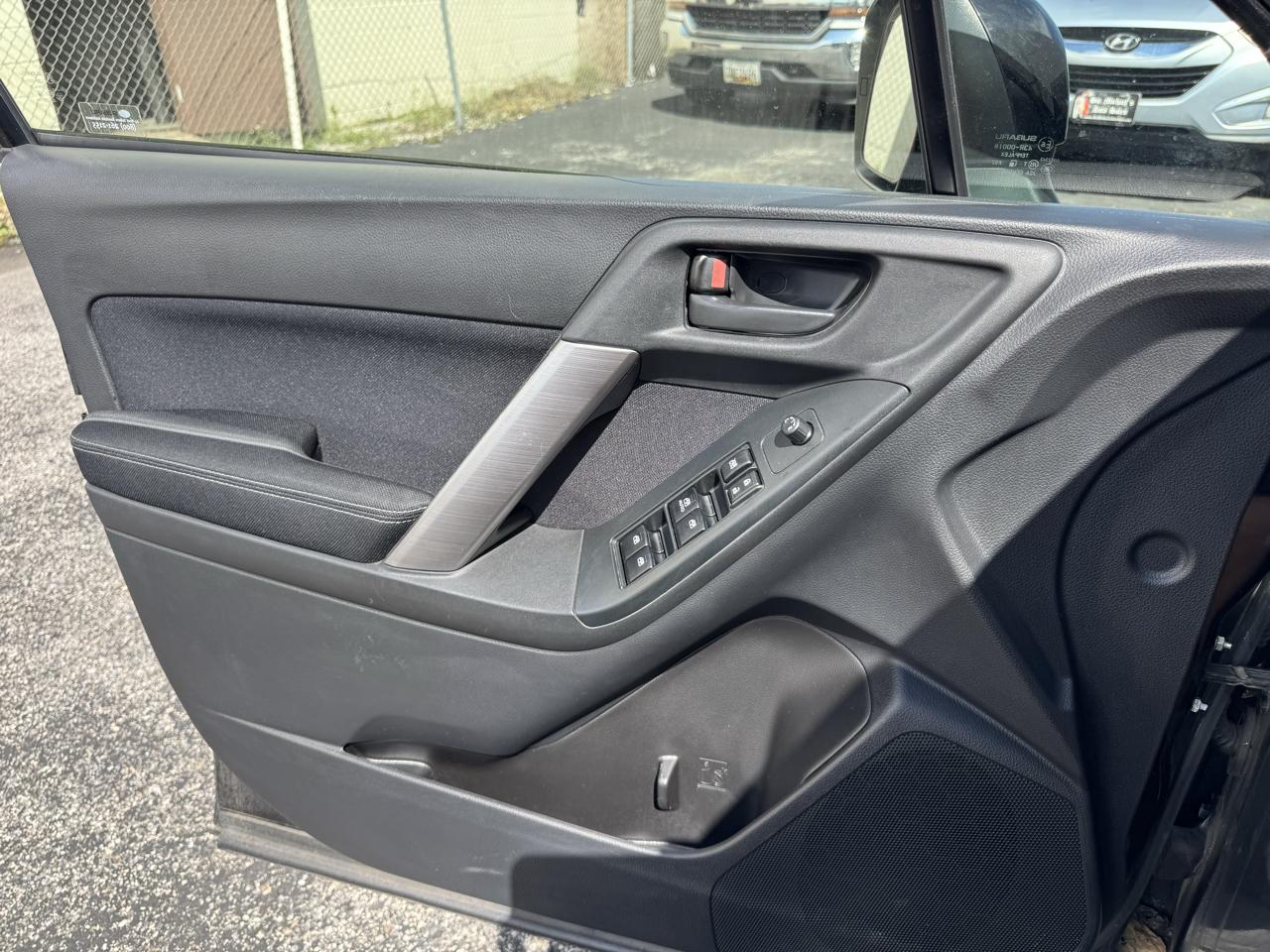 Subaru Forester 4dr Auto 2.5i Premium PZEV 2014