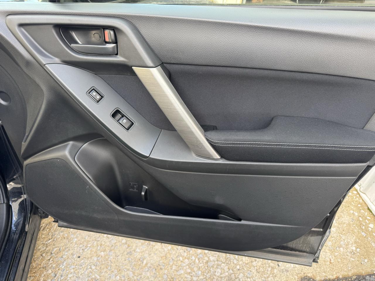 Subaru Forester 4dr Auto 2.5i Premium PZEV 2014
