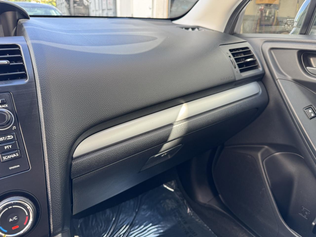 Subaru Forester 4dr Auto 2.5i Premium PZEV 2014