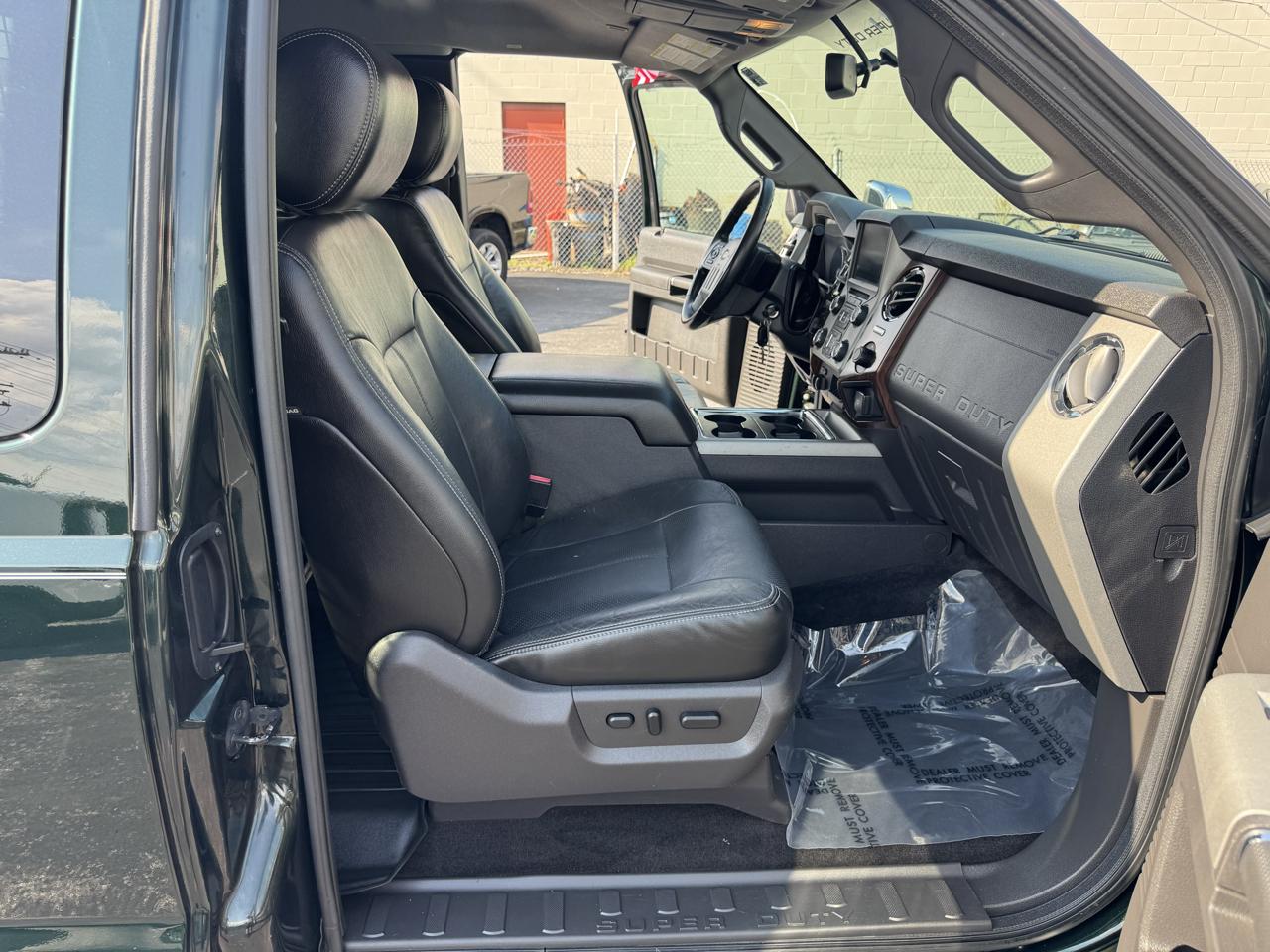 Ford Super Duty F-250 SRW 4WD SuperCab 142" Lariat 2014