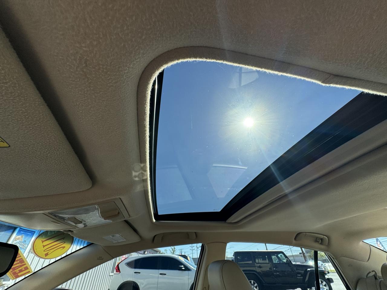 Toyota Avalon 4dr Sdn (Natl) 2011