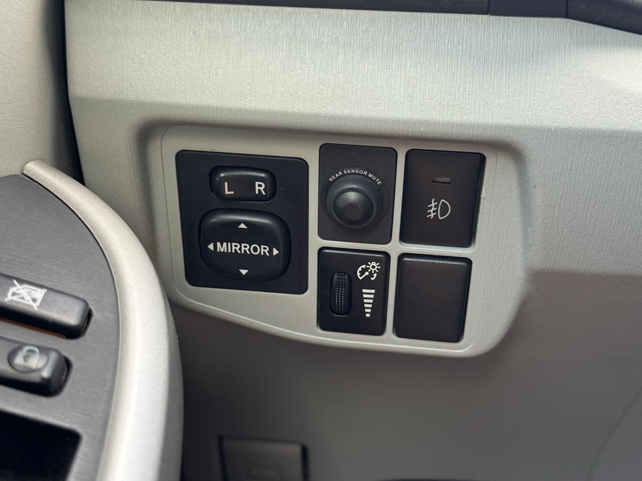 Toyota Prius 5dr HB I (Natl) 2010