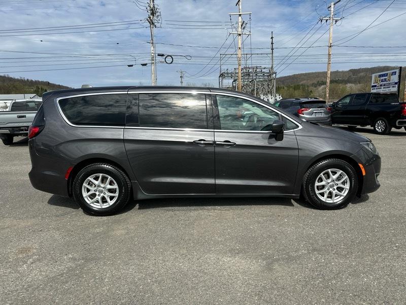 Chrysler Pacifica Touring Plus 2020