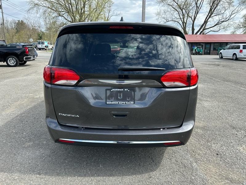 Chrysler Pacifica Touring Plus 2020