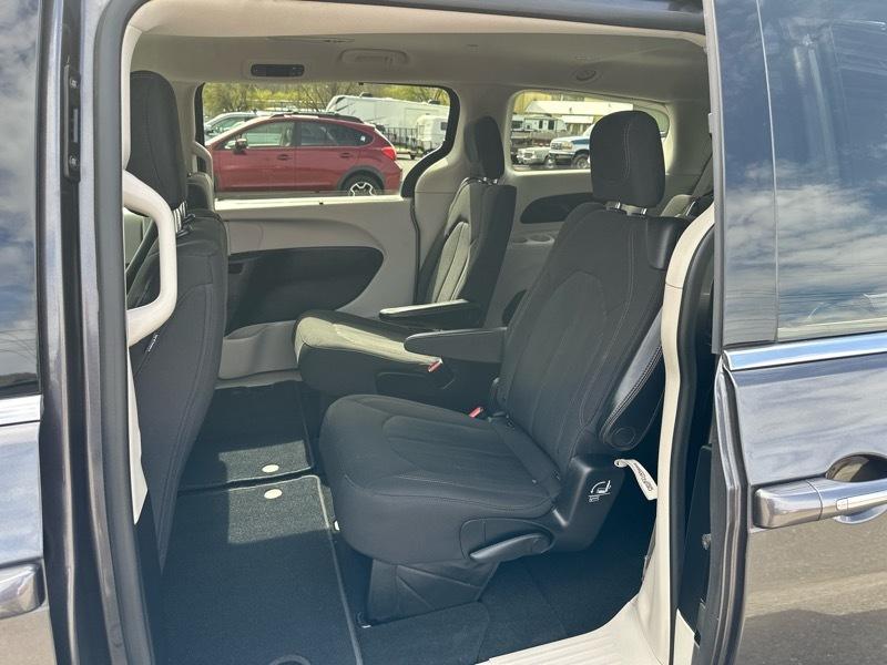 Chrysler Pacifica Touring Plus 2020