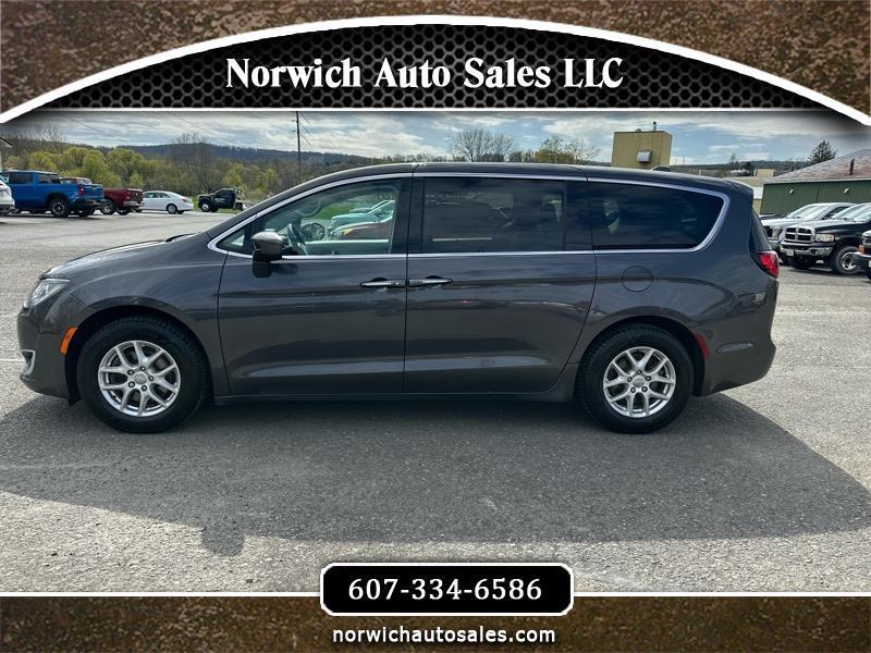 Chrysler Pacifica Touring Plus 2020