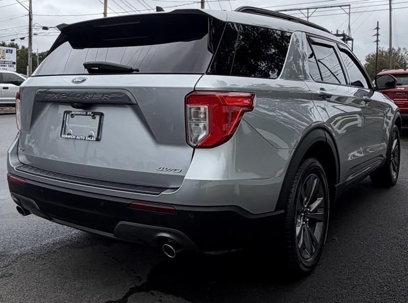 Ford Explorer XLT AWD 2021