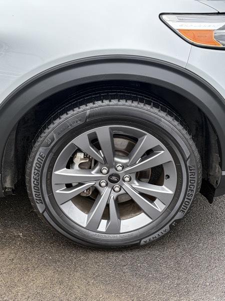 Ford Explorer XLT AWD 2021