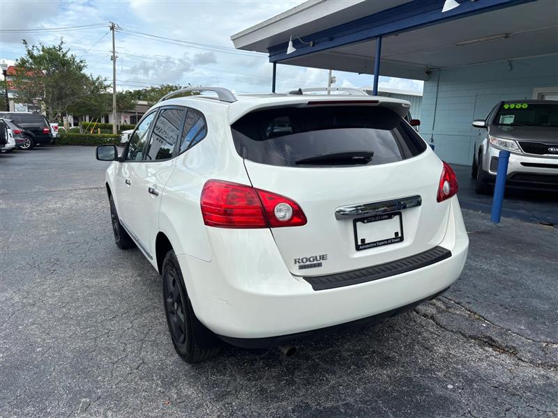 Nissan Rogue Select S 2WD 2014 Nissan Rogue Select S 2WD 2014