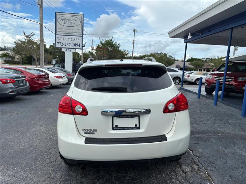 Nissan Rogue Select S 2WD 2014 Nissan Rogue Select S 2WD 2014