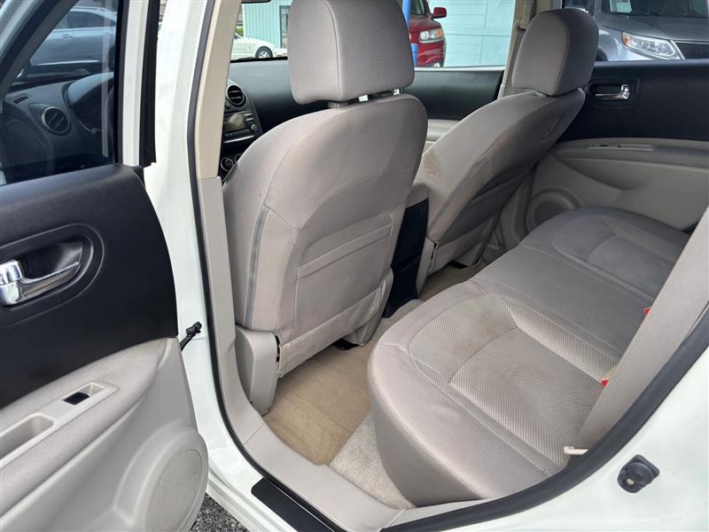 Nissan Rogue Select S 2WD 2014 Nissan Rogue Select S 2WD 2014