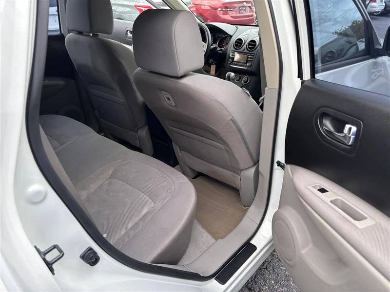 Nissan Rogue Select S 2WD 2014 Nissan Rogue Select S 2WD 2014
