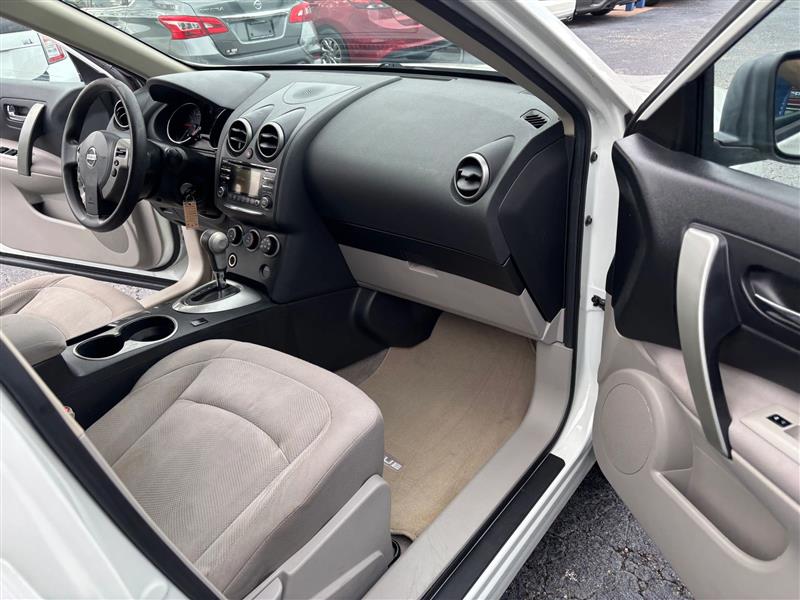 Nissan Rogue Select S 2WD 2014 Nissan Rogue Select S 2WD 2014
