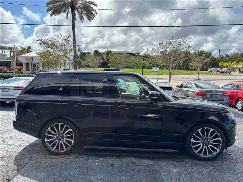2020 Land Rover Range Rover HSE photo 5