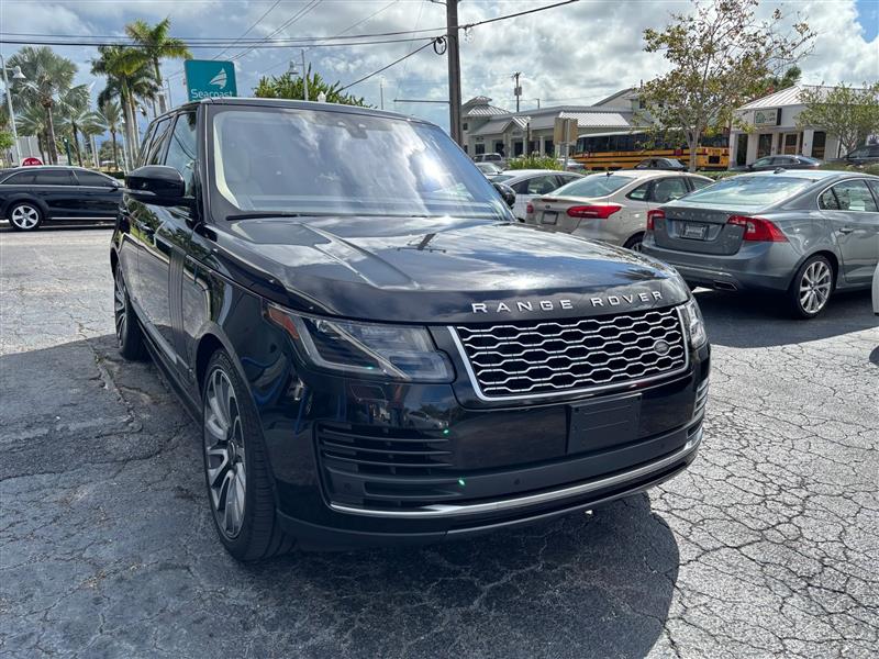 2020 Land Rover Range Rover HSE photo 6