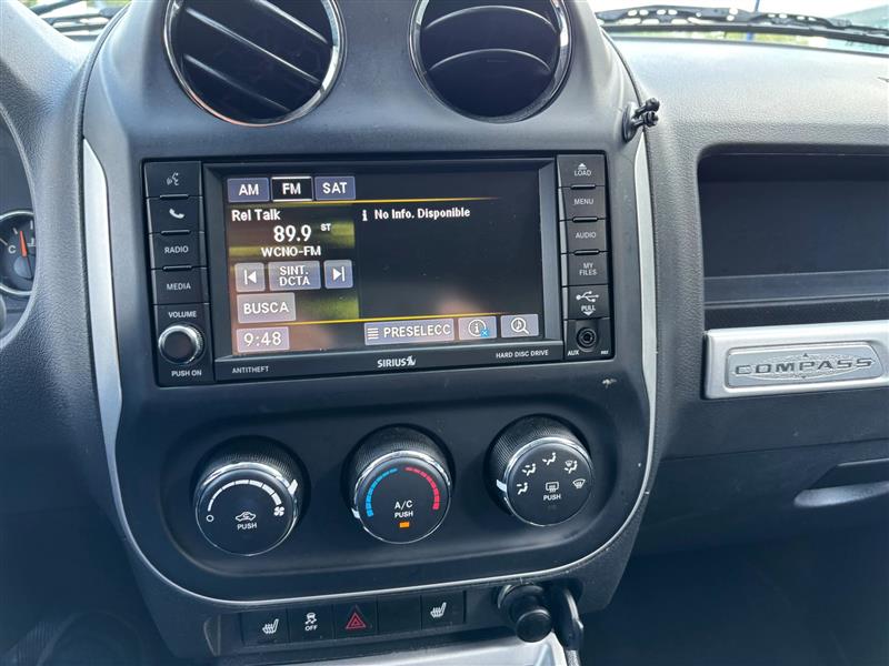 2015 Jeep Compass Latitude photo 14