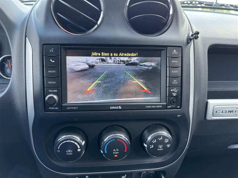 2015 Jeep Compass Latitude photo 15