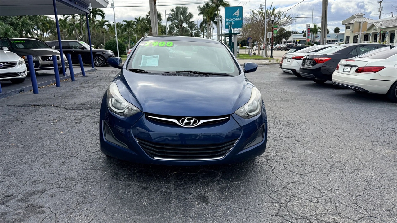 Hyundai Elantra SE 6AT 2016