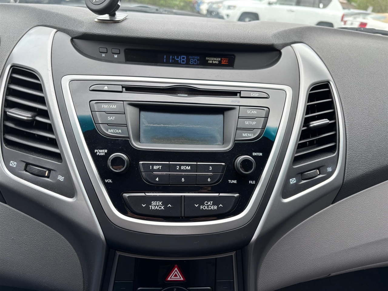 Hyundai Elantra SE 6AT 2016