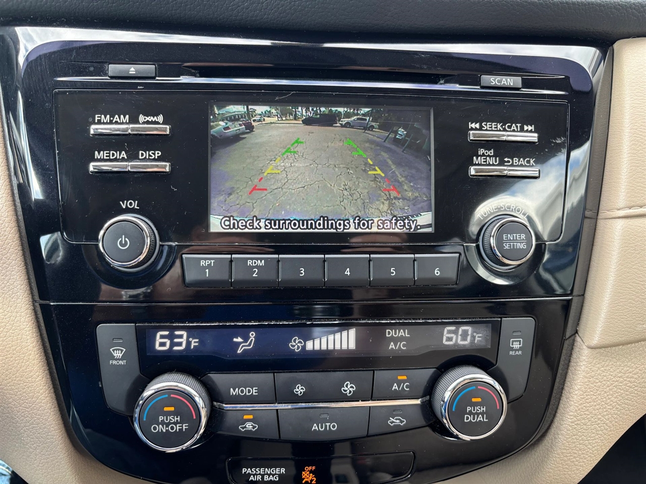 Nissan Rogue SV 2WD 2017 Nissan Rogue SV 2WD 2017