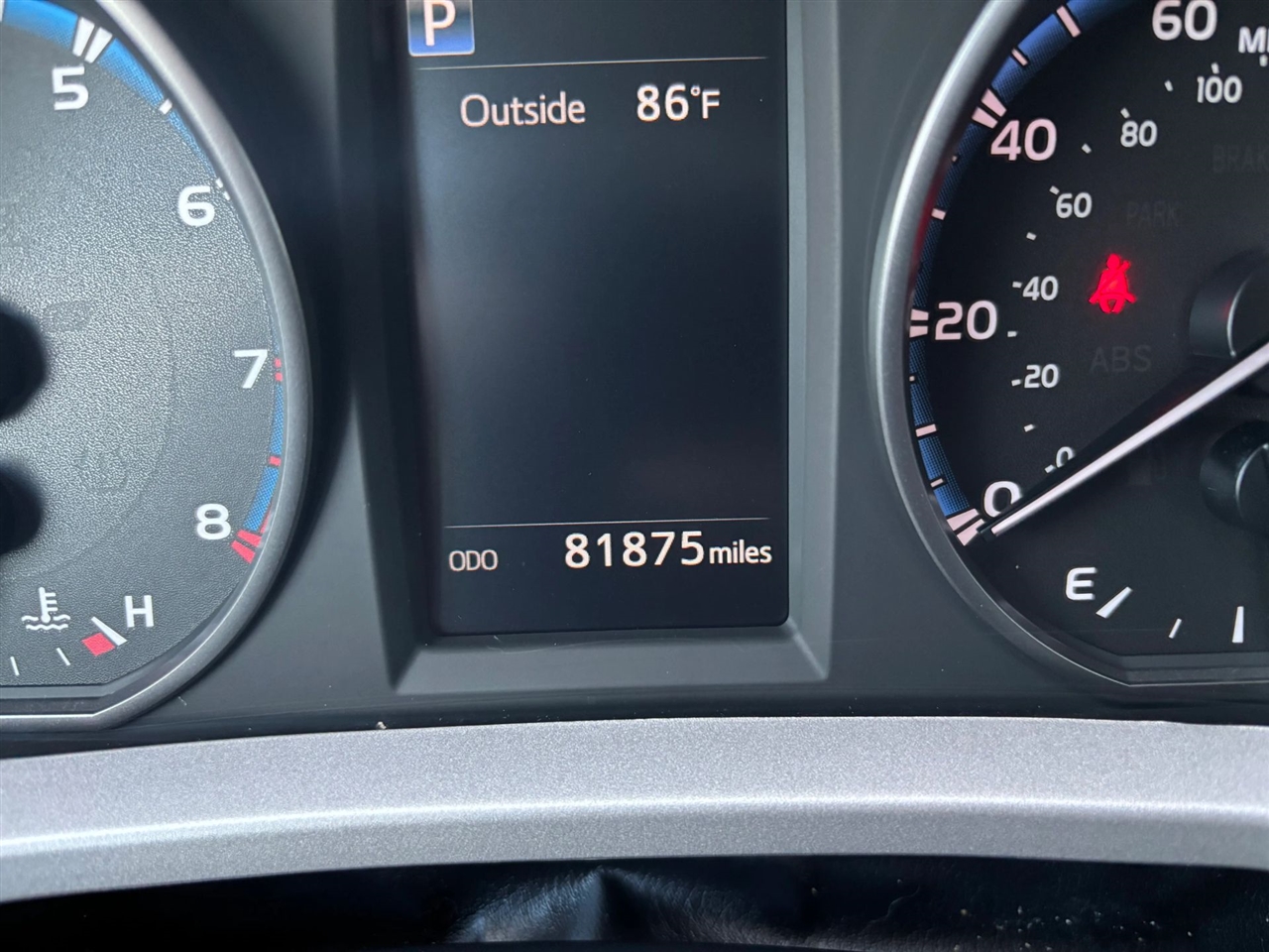 Toyota RAV4 LE FWD 2017