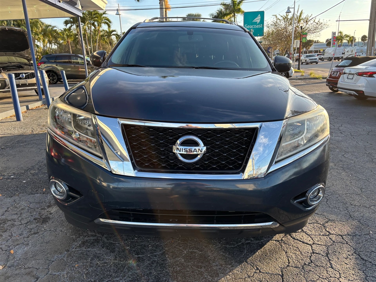 Nissan Pathfinder S 2WD 2013