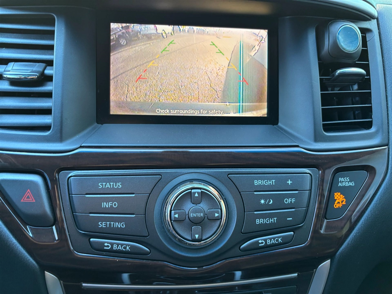 Nissan Pathfinder S 2WD 2013