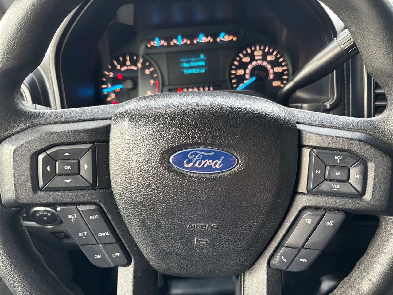 Ford F-150 XL 8-ft. Bed 2WD 2016