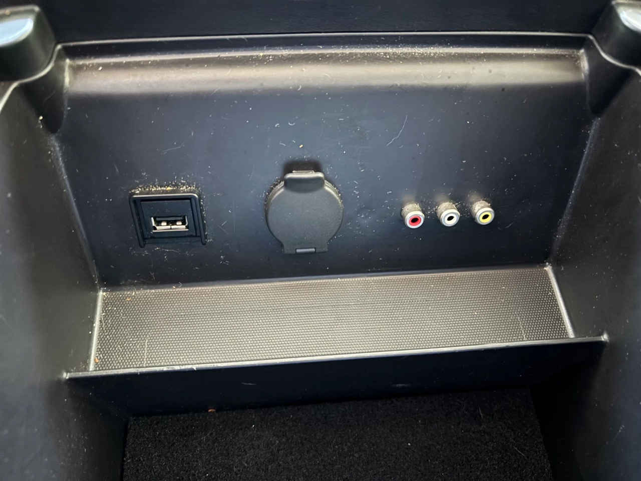 Nissan Pathfinder SV 2WD 2016