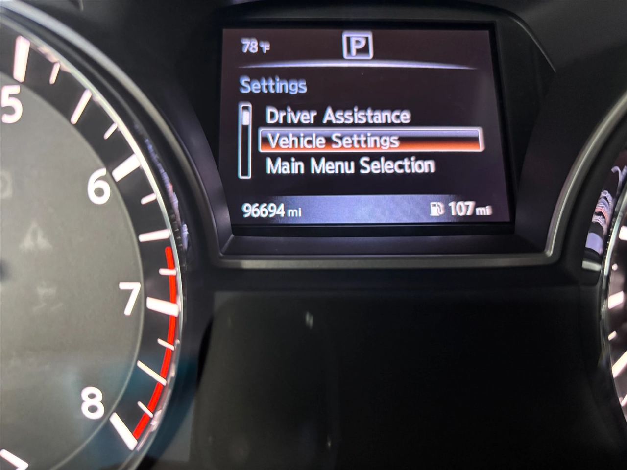 Nissan Pathfinder SV 2WD 2016