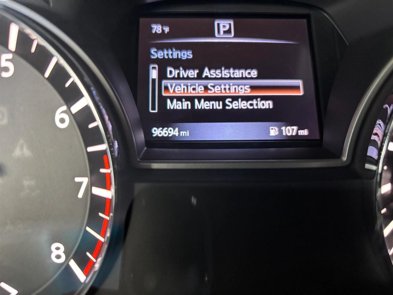 Nissan Pathfinder SV 2WD 2016